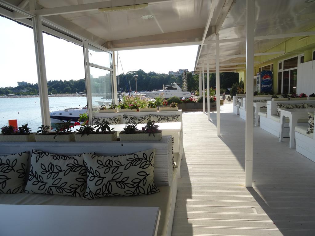 Hotel Marina Kiten  Luaran gambar