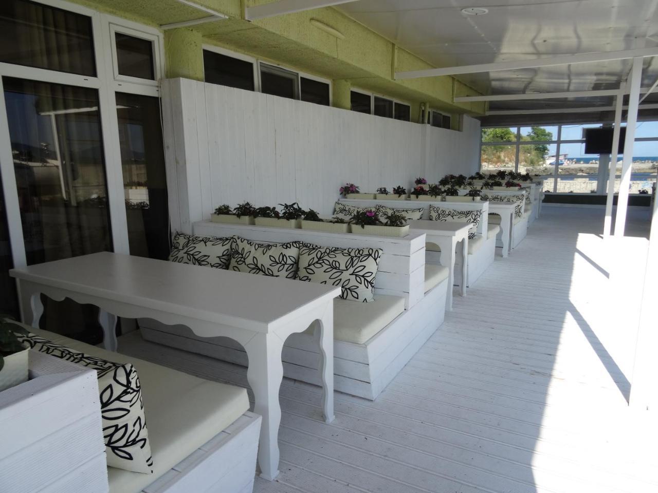 Hotel Marina Kiten  Luaran gambar